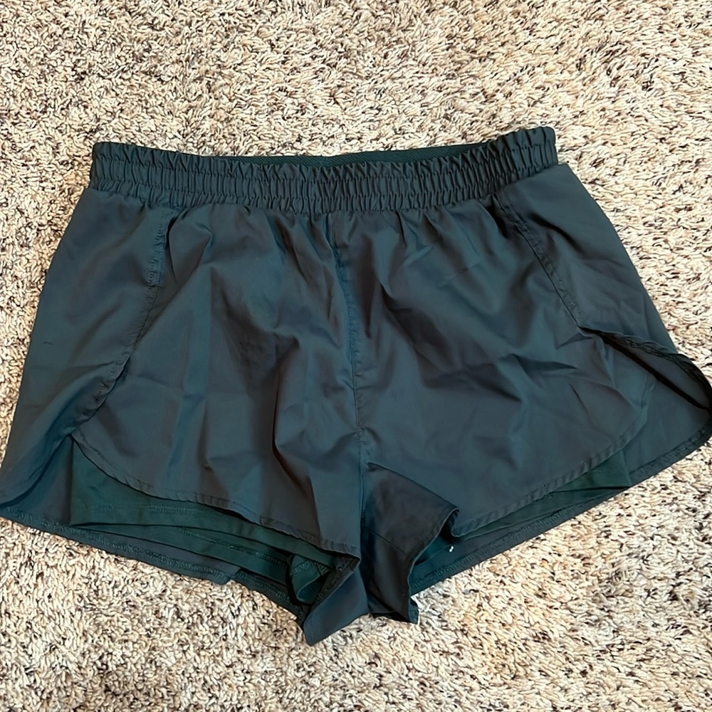 Girlfriend collective shorts